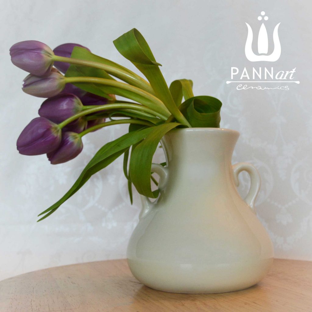 male keramične vaze za rože različnih oblik